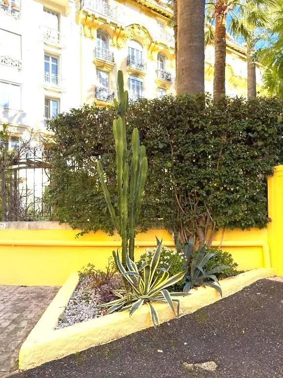 Depoilly 3 Pers Centrale Wifi Nice Apartment